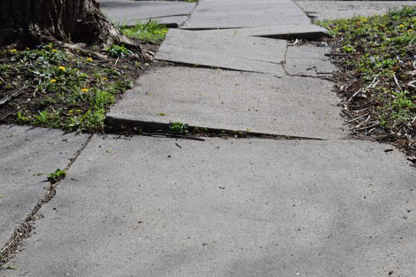 Cost of Concrete Sidewalk Leveling in Rogers